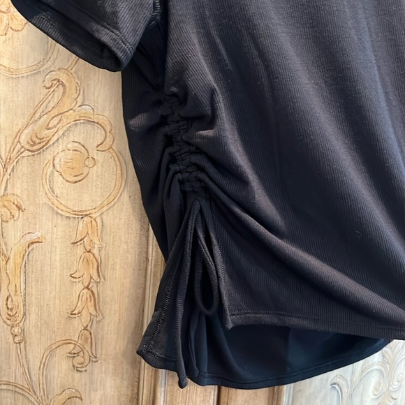 Lululemon Side Cinch Ribbed Tee - Picture 2 of 5